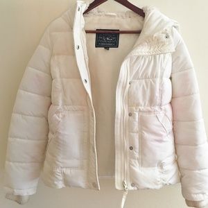 WHITE AMERICAN EAGLE PUFFER JACKET WITH HOOD